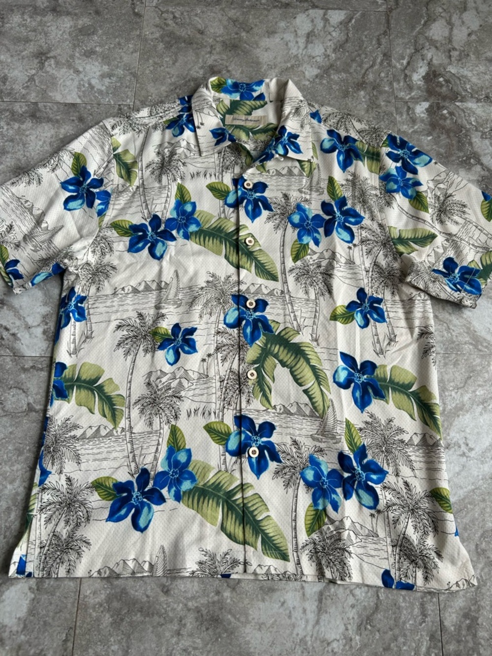 Tommy Bahama Men’s Silk Tropical Floral Palm Tree Beach Scene Camp Shirt M
